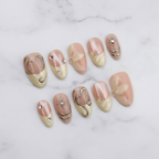 Flat Lay – 10 Nails Overhead