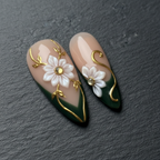 Macro close-up 3D white flower rhinestone custom press-on nails dark background — LuxepressCo