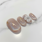 Macro close-up aurora shimmer iridescent pearl gold foil custom press-on nails nude beige — LuxepressCo